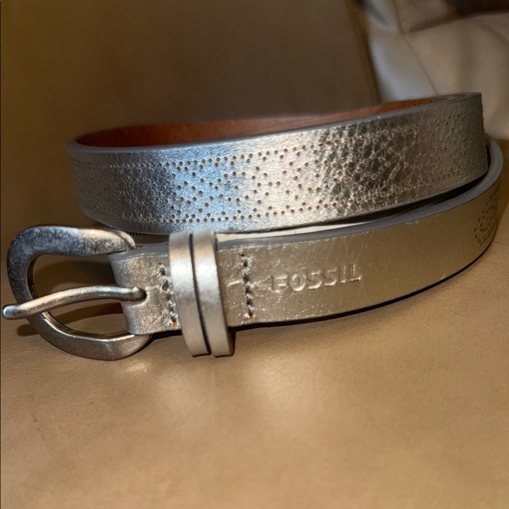 NWT Fossil Silver belt